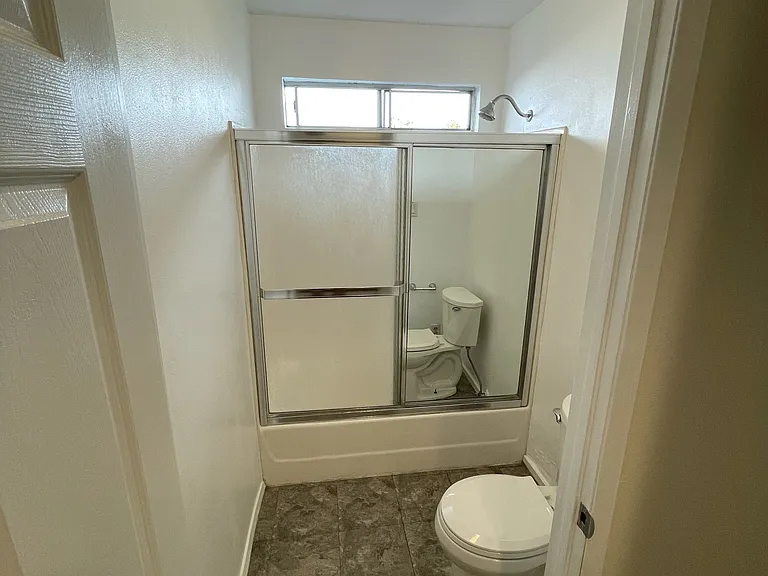1513 N Catalina St #A — Photo 4