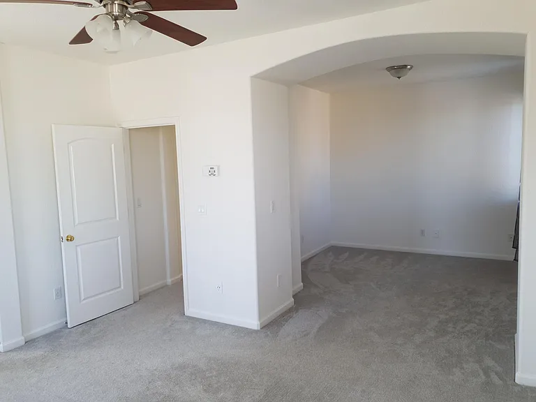 1442 Haven St — Photo 10