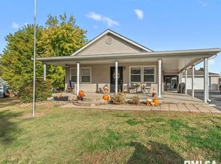 203 W Faithorn, Divernon, IL 62530