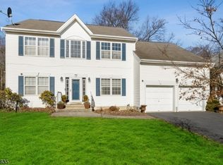 15 Autumn Dr, Scotch Plains, NJ 07076