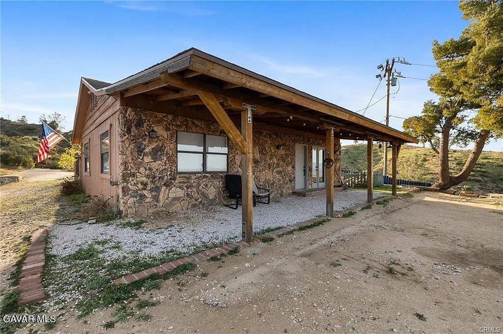 46417 Kings Canyon Rd photo 1