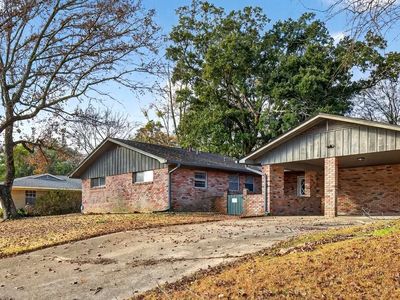 719 Holly Hills Dr, Biloxi, MS, 39532