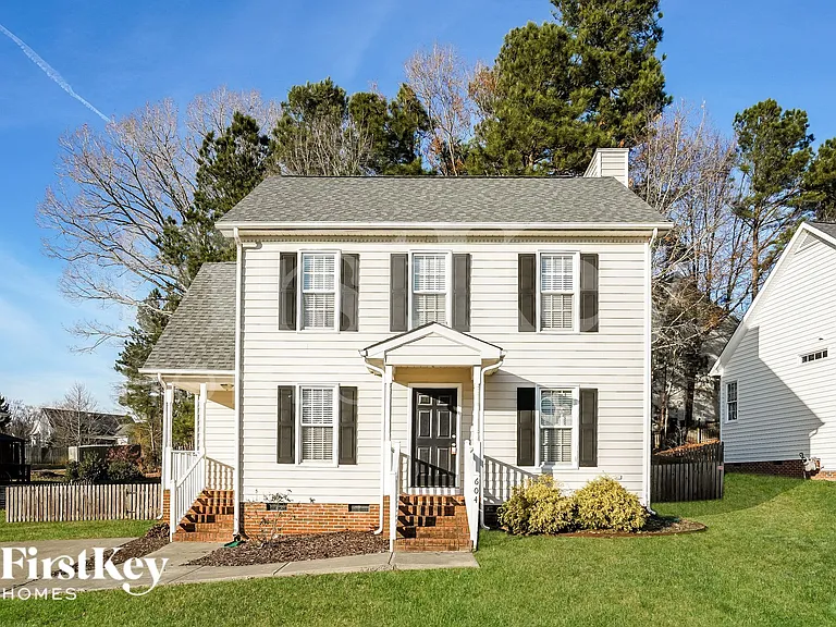 604 Lakeview Ave — Photo 1