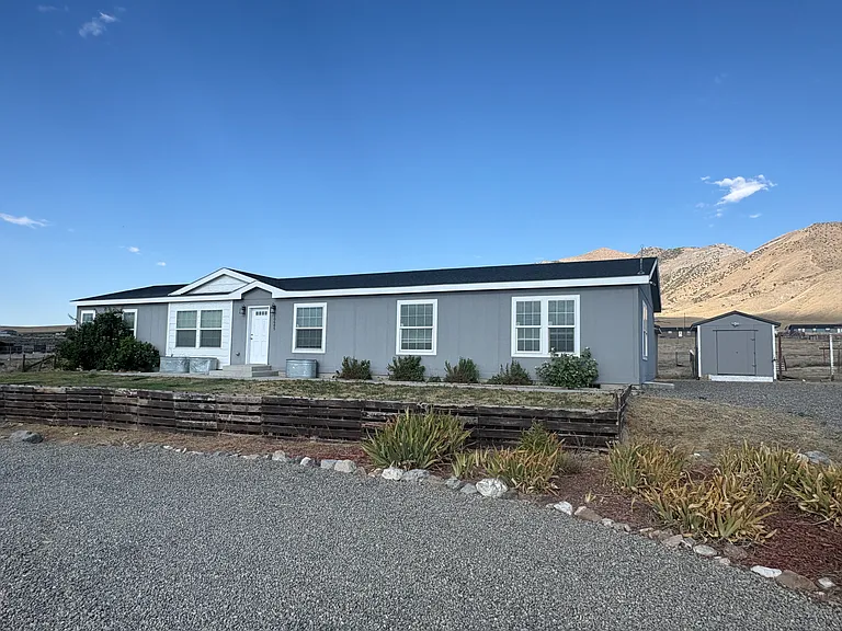 10685 Spur St — Photo 4