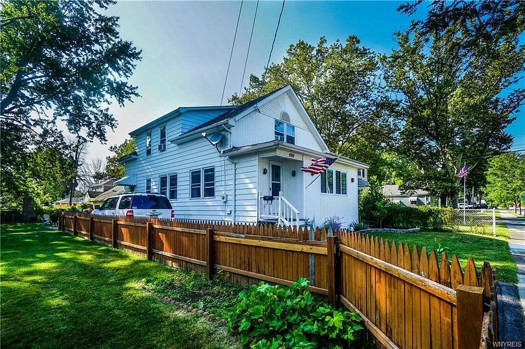 494 77th St photo 1