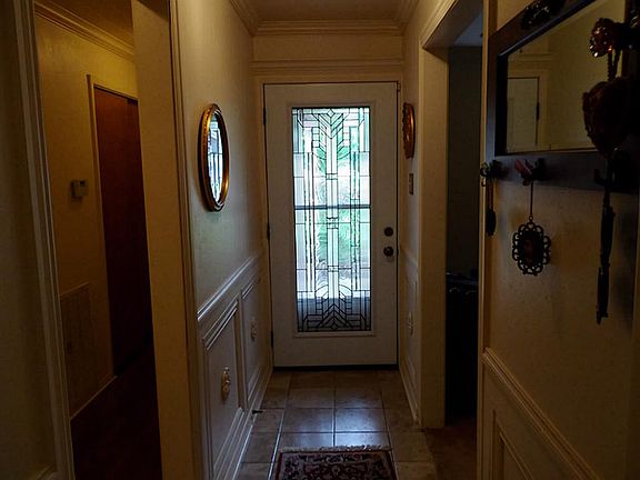 3rd image of 2717 8th Ave N