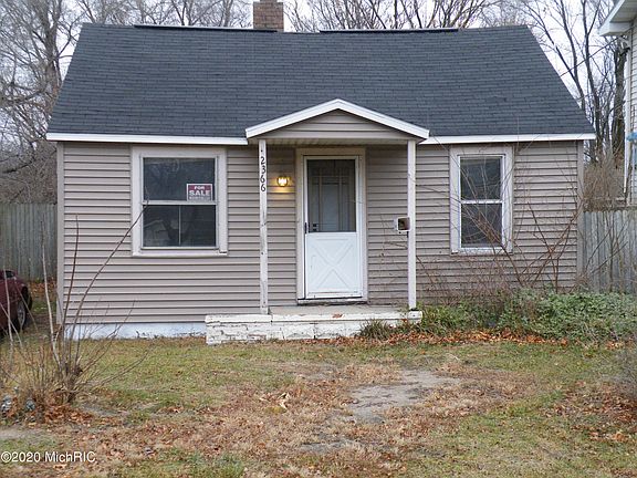 2nd image of 2366 Norman Ave