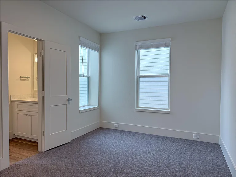 881 Rachel St #D — Photo 18
