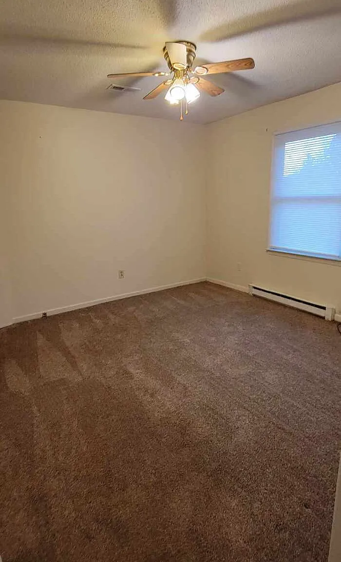 2 bed, 1.0 bath, $795 — Photo 3