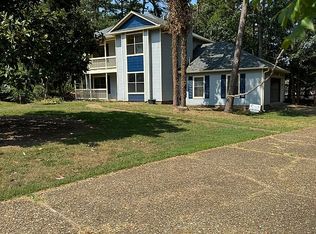 12 Christy Ln, Maumelle, AR 72113