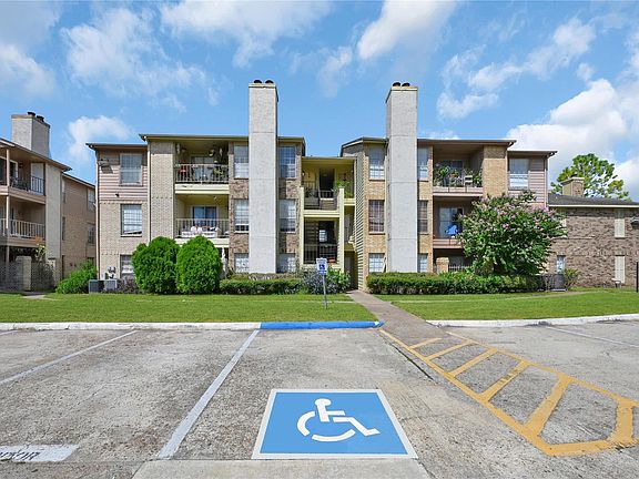 2nd image of 10101 S Gessner Rd APT 910
