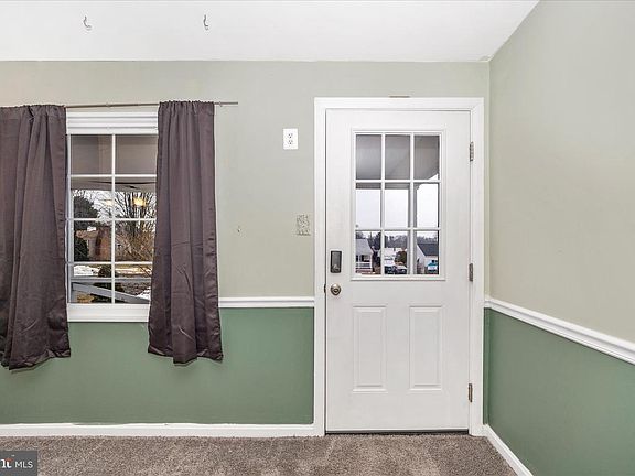 2nd image of 1230 Crescent Rd