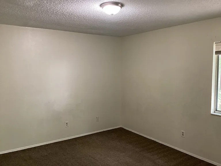 2052 Bowen Dr #2052 — Photo 9