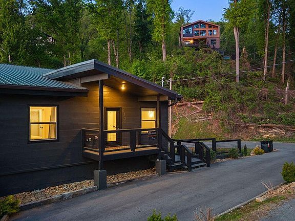 2nd image of 612 Sunset Ln