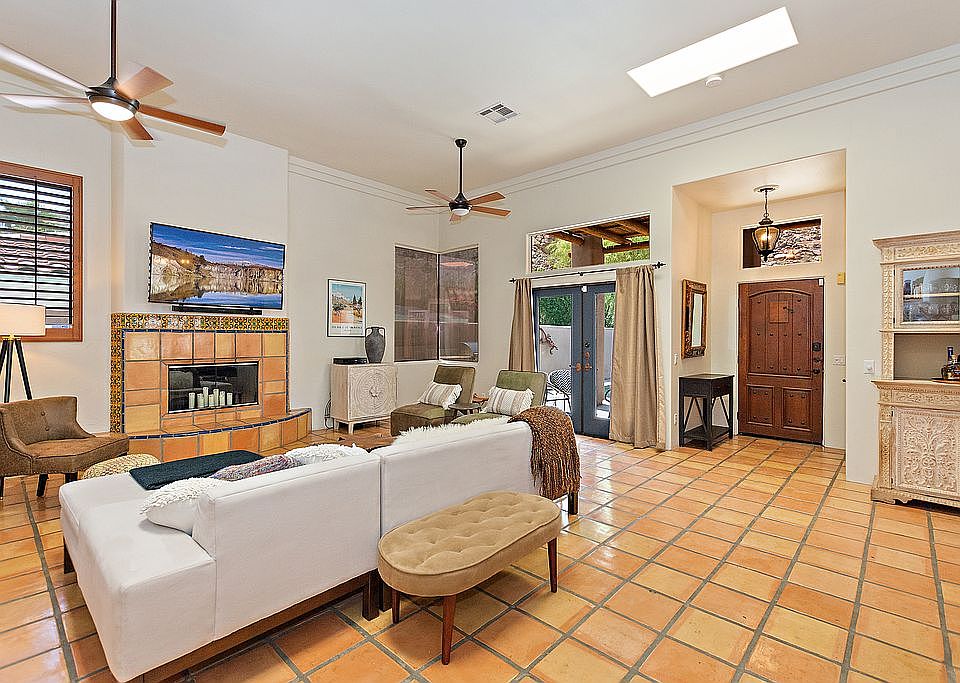 1st image of 51889 Avenida Montezuma