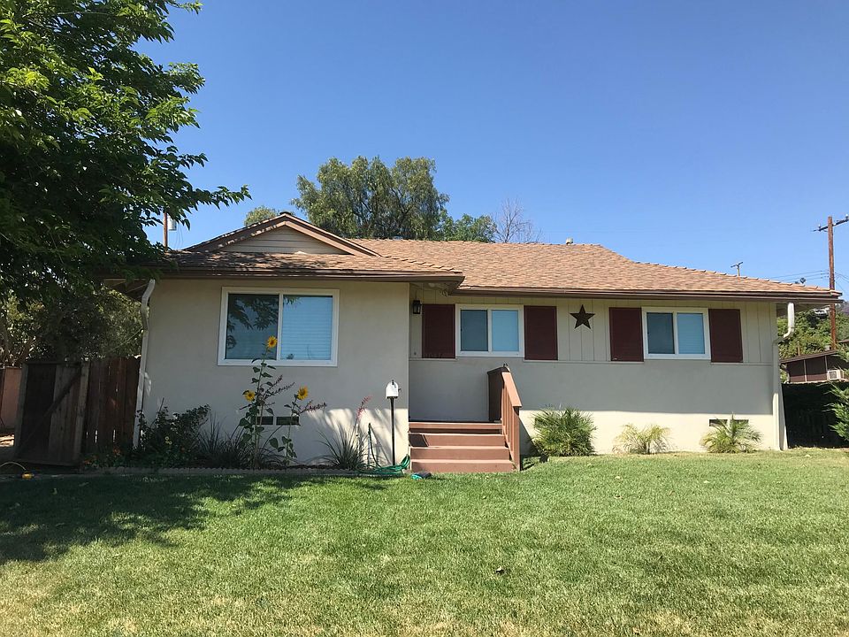Beautiful 3 bedroom home in North Pomona.