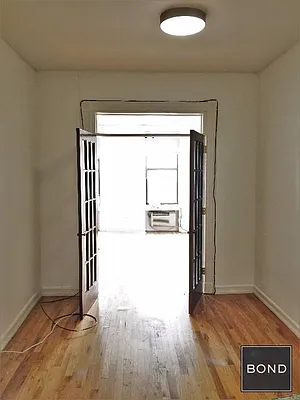 Rented by Bond New York | media 22