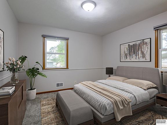 4th image of 5025 White Cloud Dr