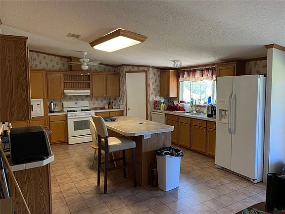 5th image of 150 Piney View Dr