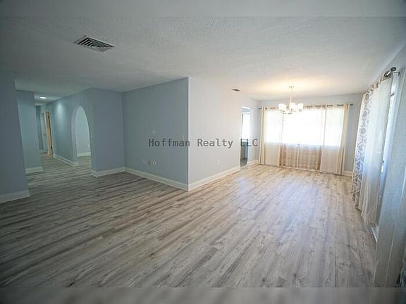 4th image of 14023 Egret Ln