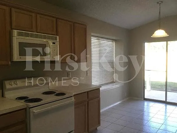 820 Big Sky Ln — Photo 8