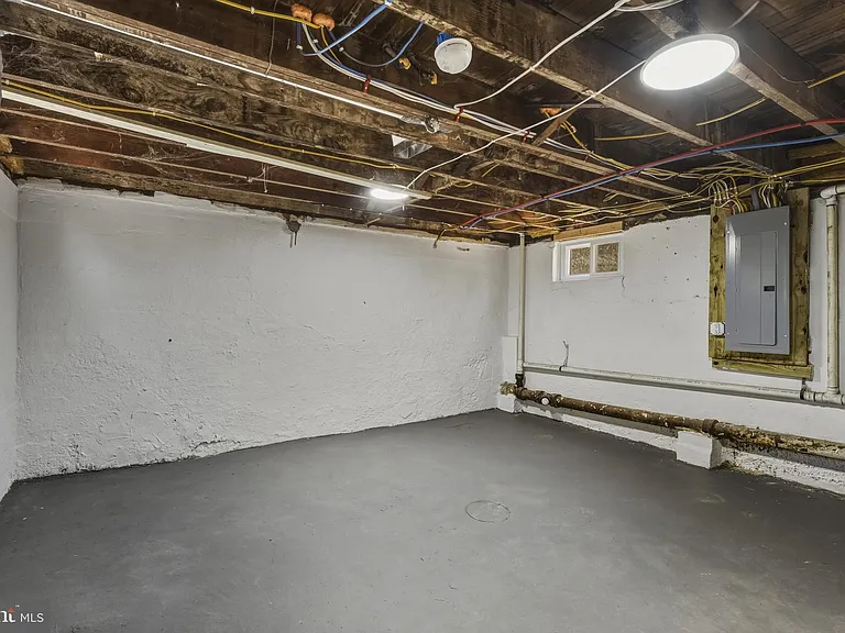 507 Washburn Ave — Photo 27