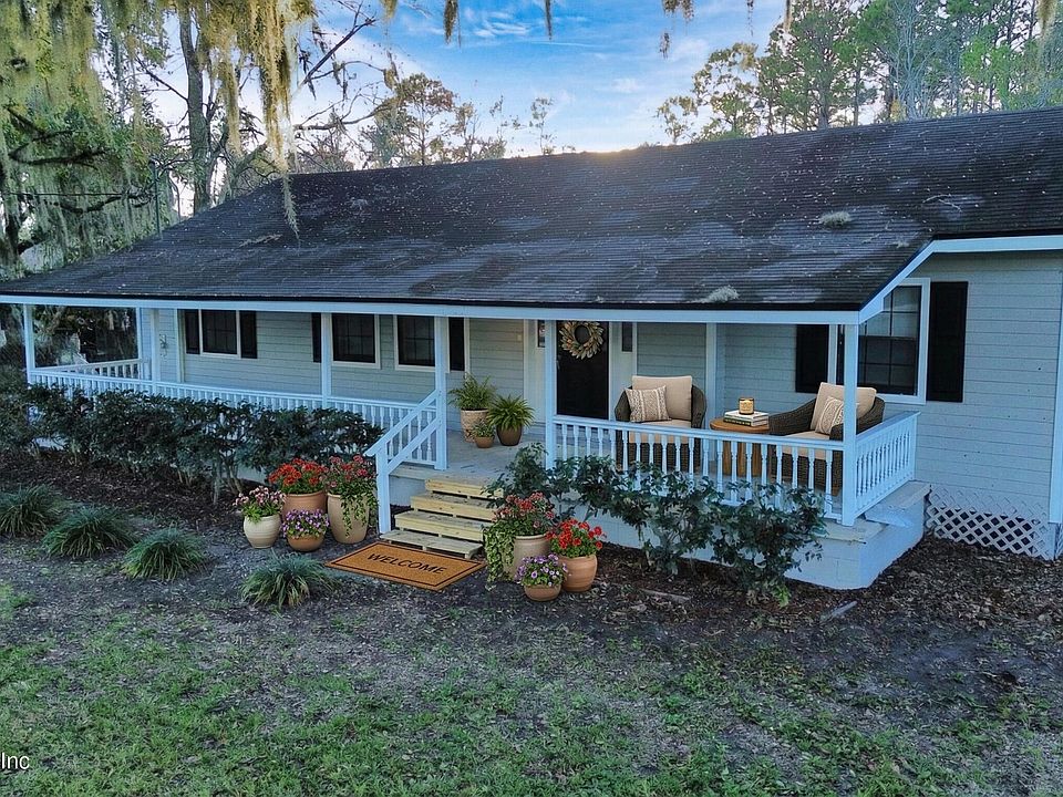 1st image of 13828 WOODLAND Drive