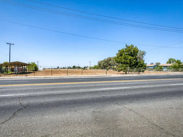 2134 S Maple Ave, Fresno, CA 93725