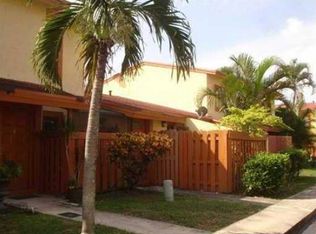 7702 Balboa St, Sunrise, FL 33351