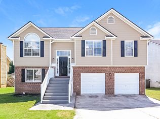 214 Stallion Trl, Riverdale, GA 30274