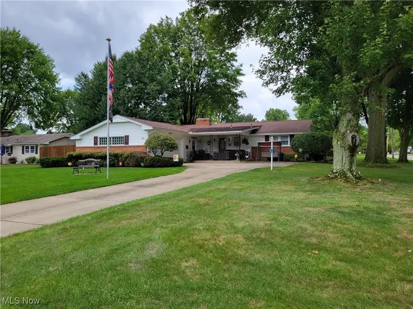 3426 Black Oak Ct, Youngstown, OH 44511