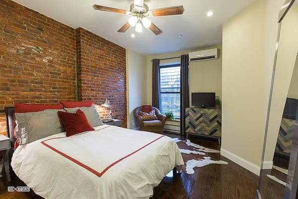 Rented by Citi Habitats | media 15