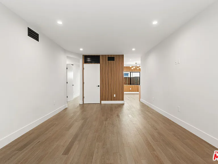 1444 S Crescent Heights Blvd — Photo 5