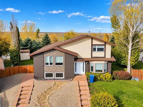 173 E Shacker Cres, Hanna, AB T0J 1P0