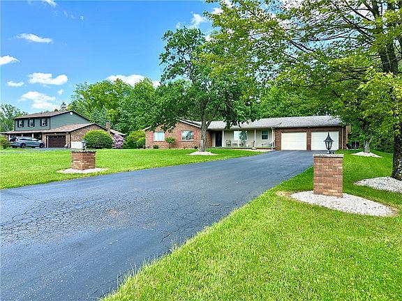 2nd image of 3442 Carmela Dr