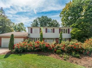 2056 Welch Ct, Ann Arbor, MI 48103