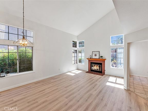 4th image of 16138 Singing Hills Dr