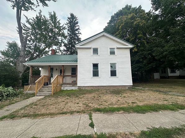 15 Maple Ave