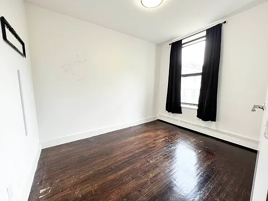 Rented by EastMount Realty LLC | media 7