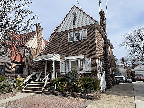 4th image of 131-07 228th St