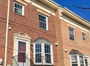 2522B N Fairfax Dr, Arlington, VA 22201
