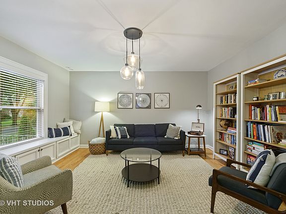 2nd image of 42 Franklin Ave