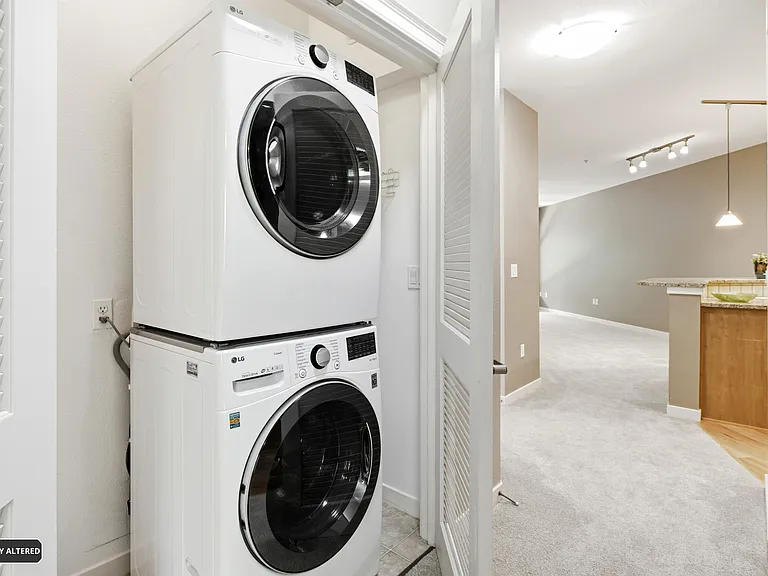 Laundry appliances Included