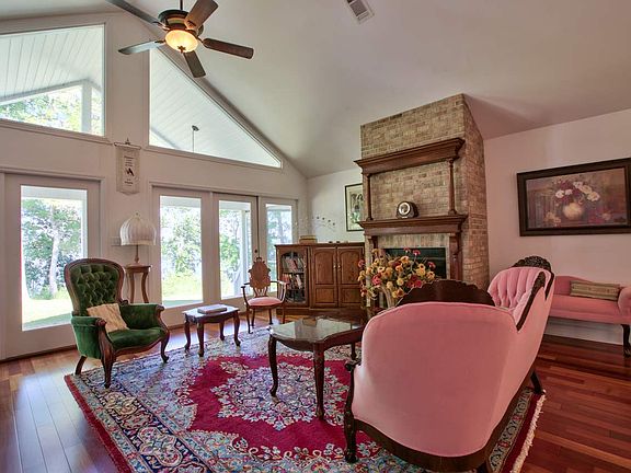 3rd image of 19306 Talquin Dr