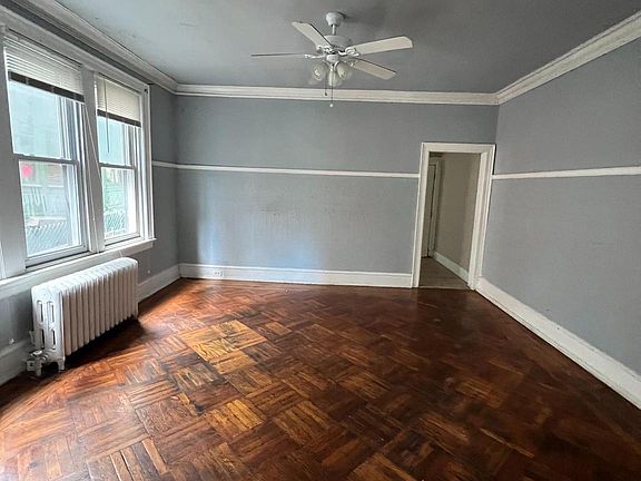 3rd image of 5713 Ashland Ave