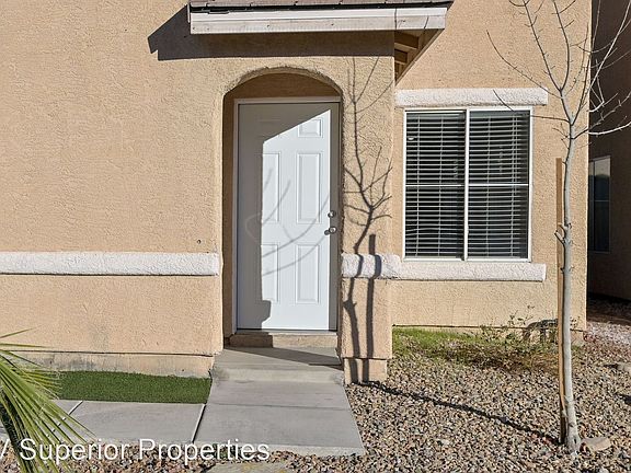 3rd image of 2386 El Valle St