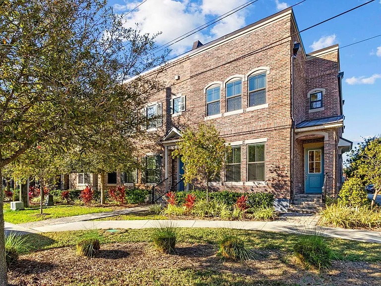 247 Beech St — Photo 3