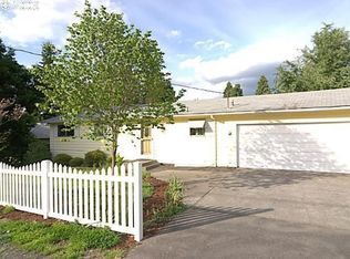 9745 SW Frewing St, Tigard, OR 97223