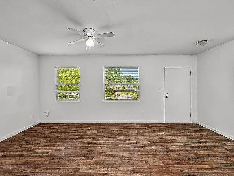 3919 Skycrest Dr — Photo 29