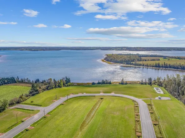LOT 92 Waters Edge Ln, Cornwall, PE C0A 1H4